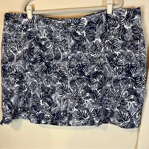 Woman Within‎ Navy and White Leaf Print SKORT
